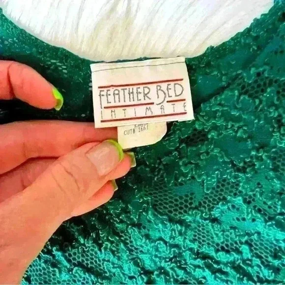 Vintage Featherbed Intimates Emerald Green Lace Sheer Top Large - Picture 4 of 5